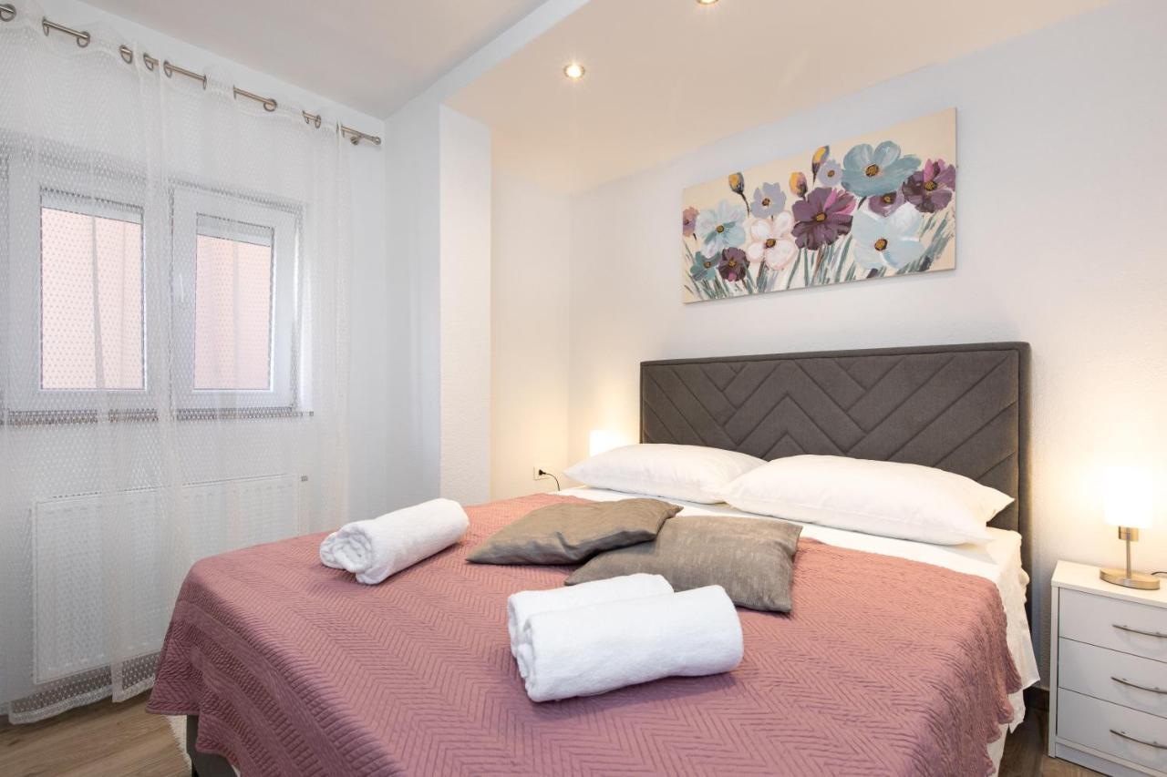 Apartman Ruza Кърк Екстериор снимка